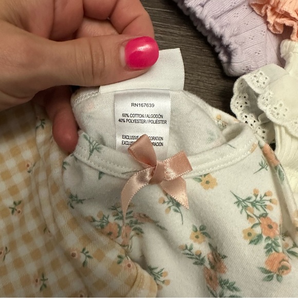 Nicole Miller 0-3 Month Onesie Set (5) Floral Gingham Ruffle Baby Girl - Picture 4 of 5